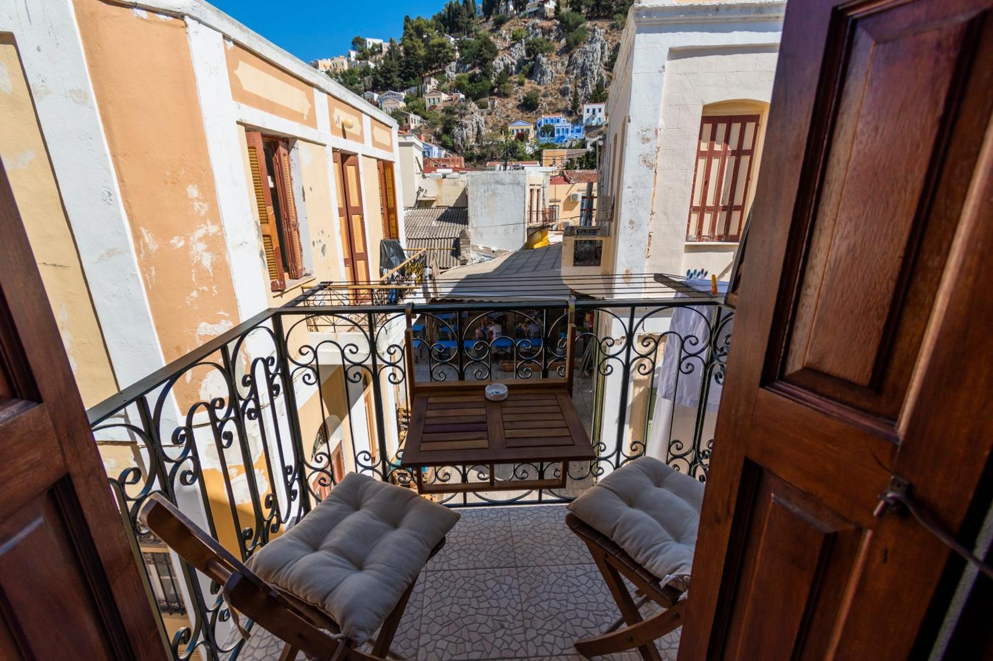 Myrtia Apartment Symi Bagian luar foto